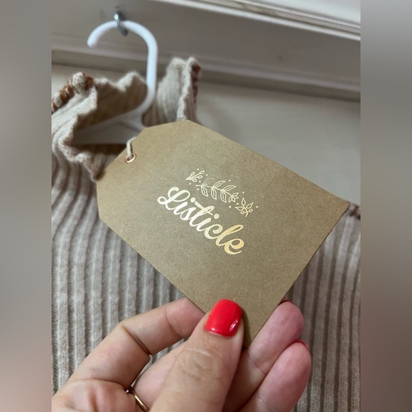 Listicle Cozy Beige Unique High Neck Long Sleeve Sweater Size Small - Picture 2 of 9